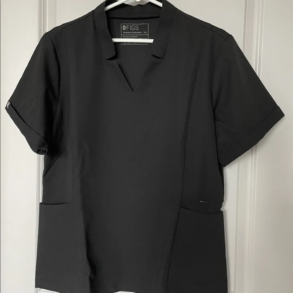 Figs XL notch mock collar scrub shirt- VHTF